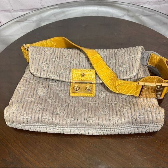 LOUIS VUITTON Alligator-Trimmed Motard Shoulder Bag Buttery Leather exotic - Picture 4 of 17